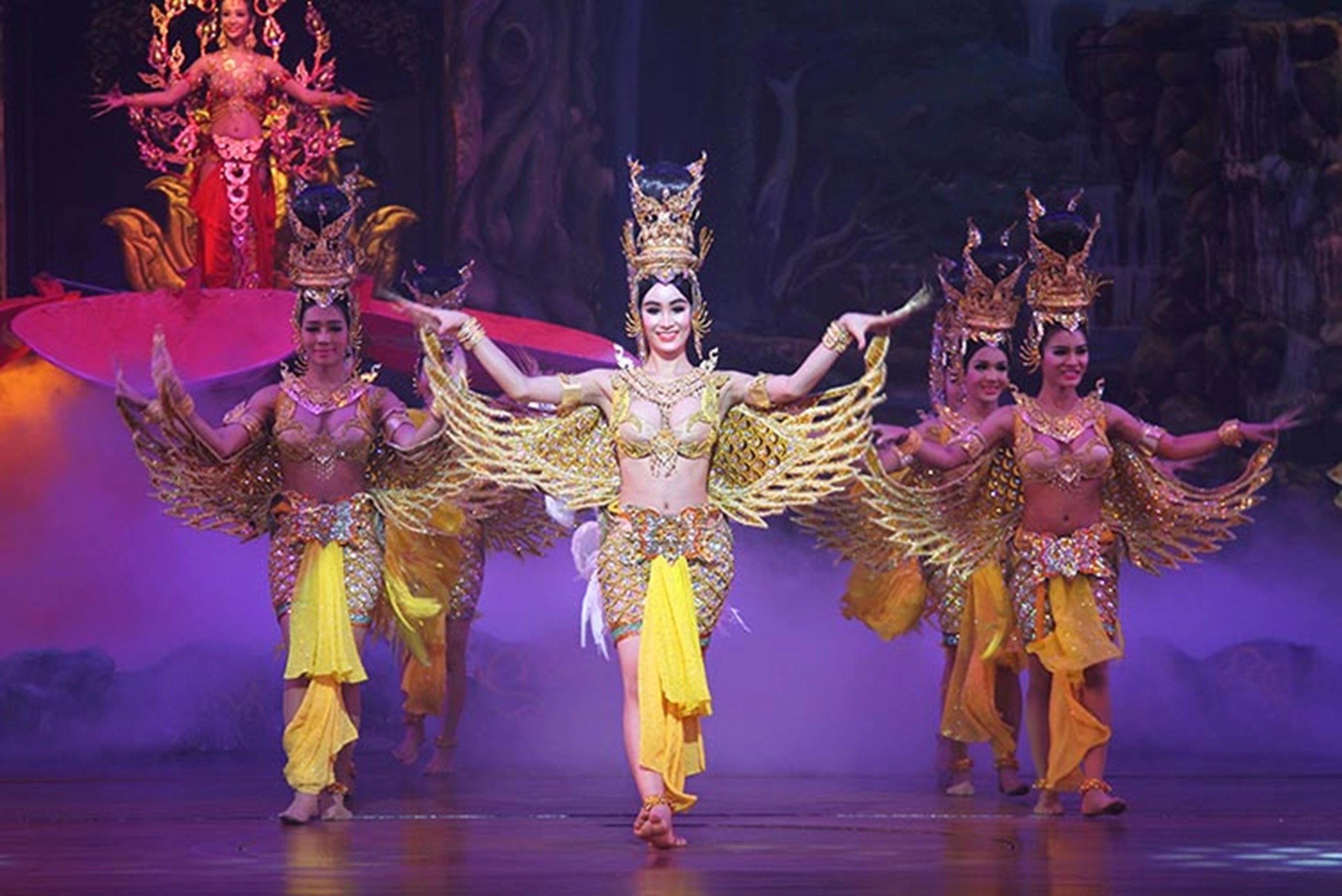 alcazar-pattaya (2)